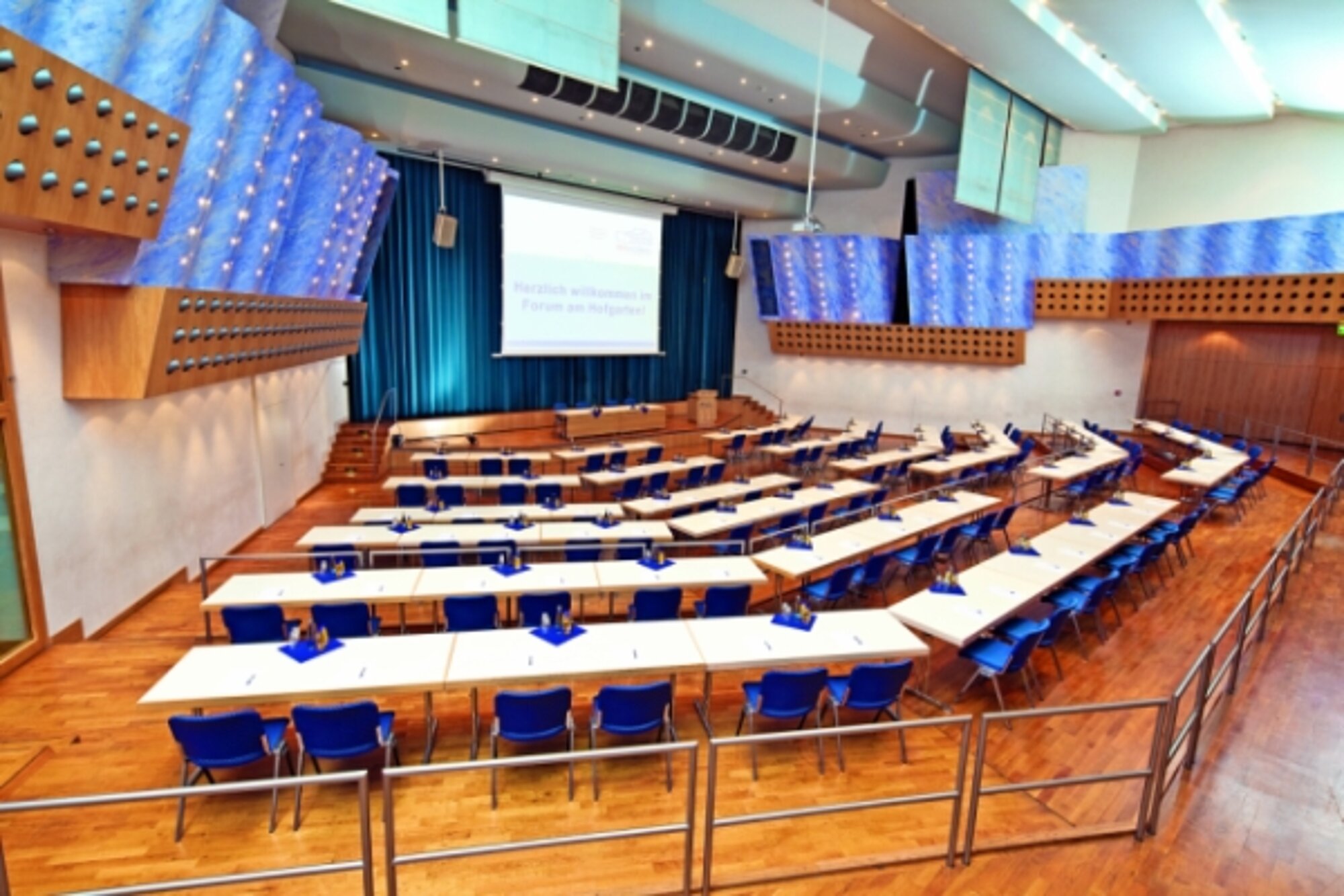 Maria-Theresia-Saal: Der größte Saal im Forum. Foto: Contrast Marketing für die Stadt Günzburg